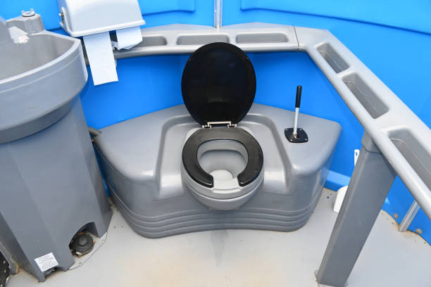 Best Portable toilet rental cost  in Fox Point, WI